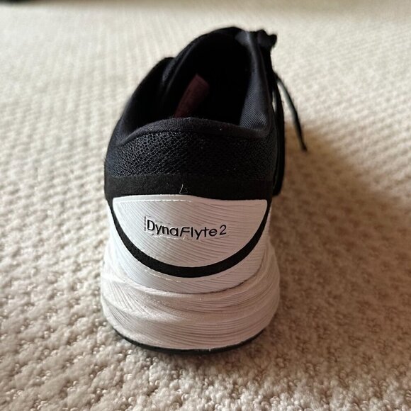 Asics Dynaflyte 2 FlyteFoam Road-Running Shoes Size 8, Black and White - Picture 7 of 15